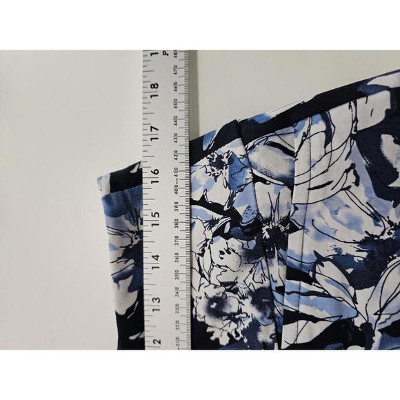 S.C. & Co. Skort with Pockets - Picture 12 of 13